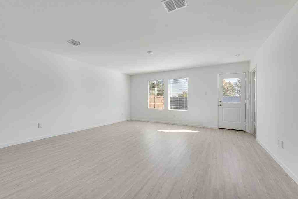 903 Ponderosa Ln - Photo 5 of 29