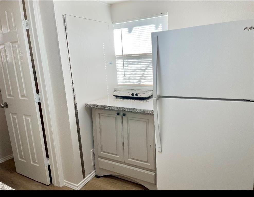 412A Pierce St - Photo 5 of 11