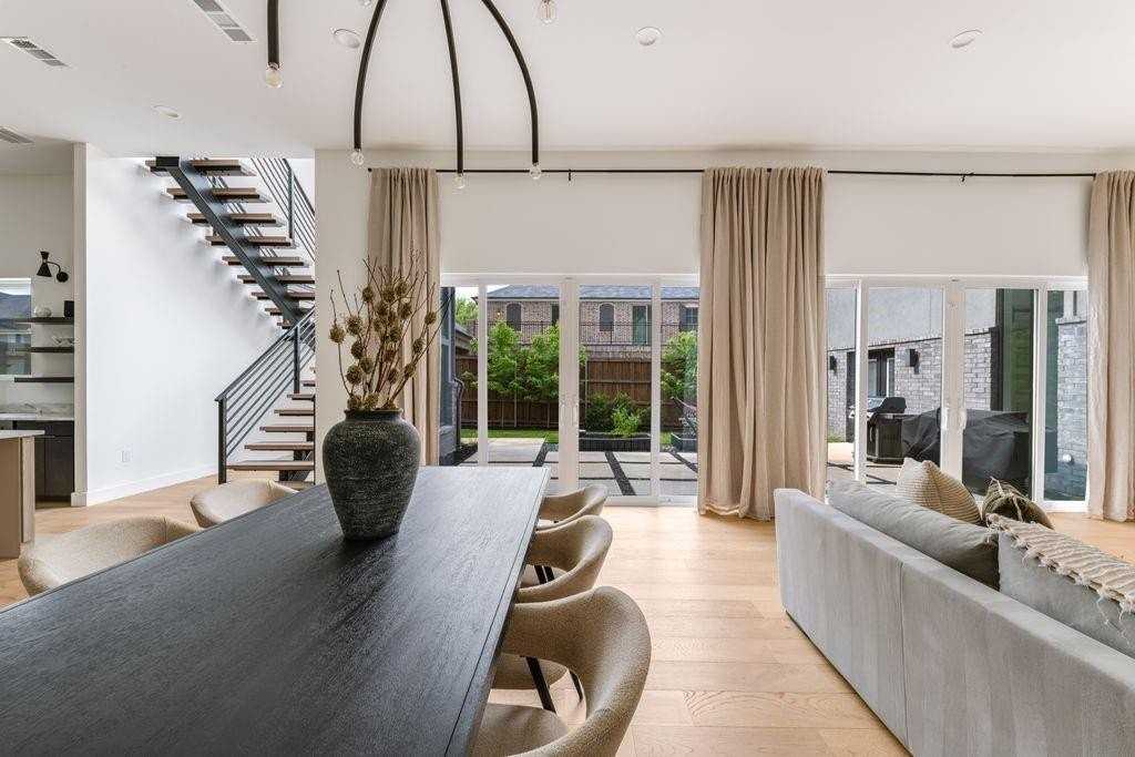 3812 Beechwood Ln - Photo 6 of 29