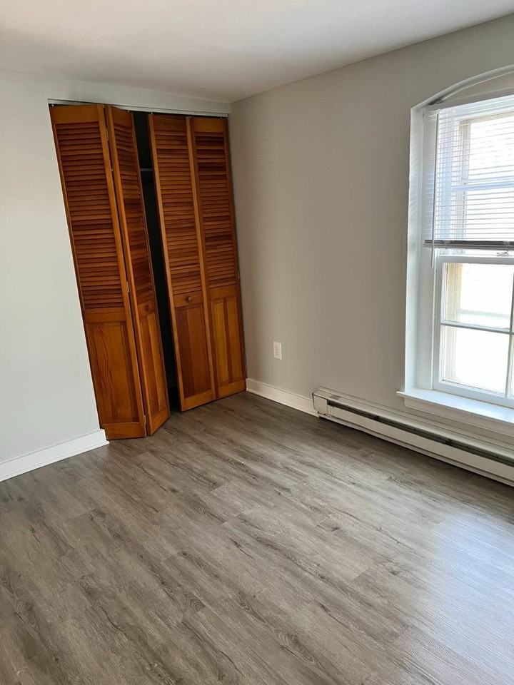 13 N College St #21 - Photo 6 of 13