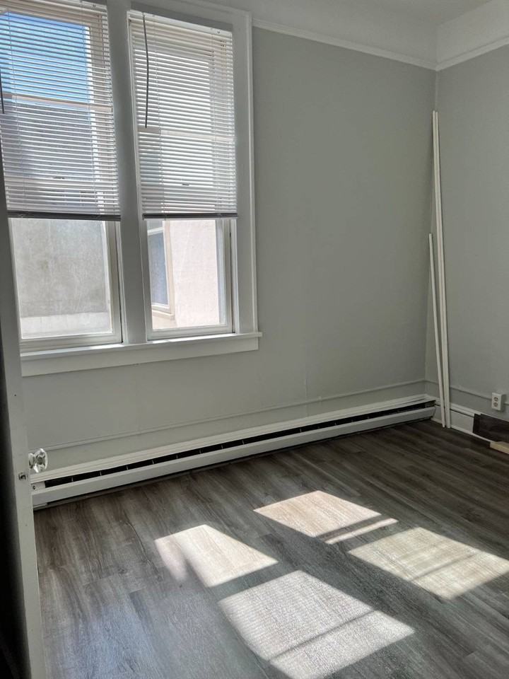 132 Jay St #6 - Photo 3 of 5