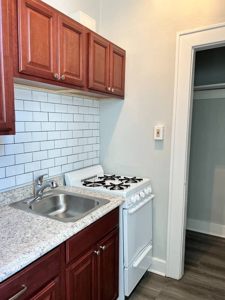 132 Jay St #6 - Photo 5 of 5