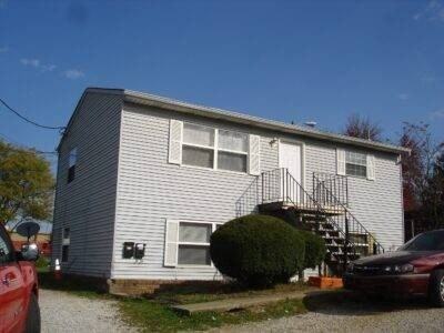 3117 33rd NE St - Photo 2 of 9