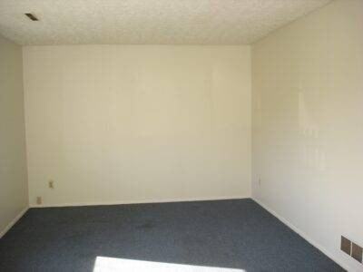 3117 33rd NE St - Photo 5 of 9