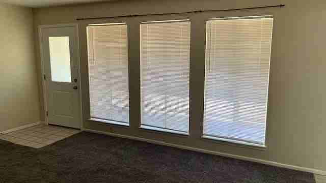 4317 Storey Ave - Photo 4 of 14