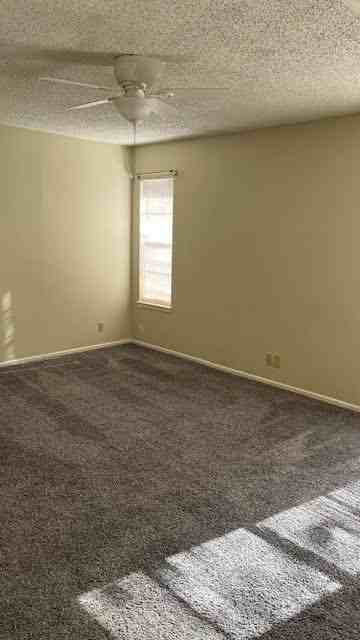 4317 Storey Ave - Photo 7 of 14