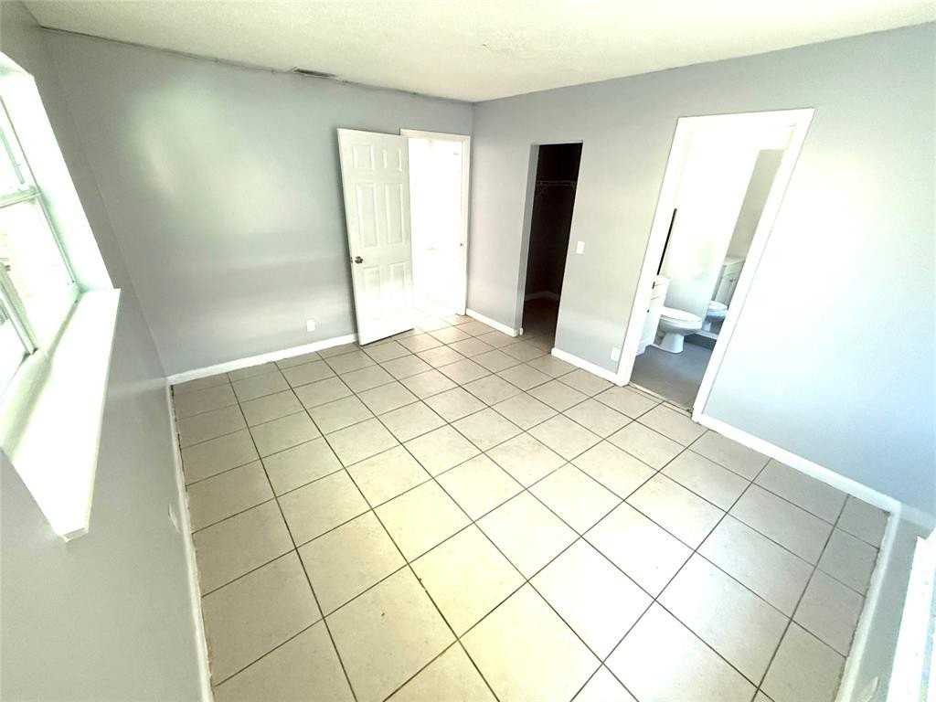 7480 Sw 10th Ct #1 - Photo 5 of 9