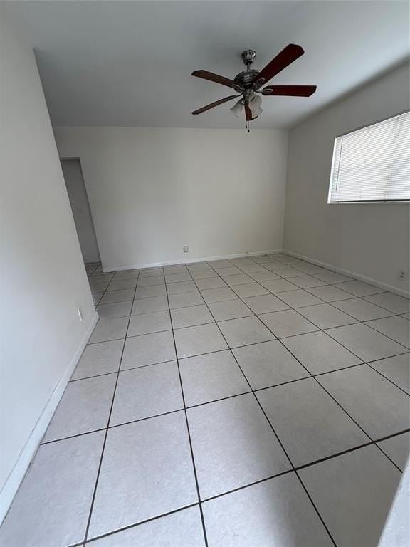 241 Se Park St #1 - Photo 2 of 7