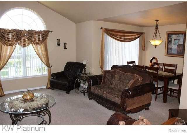 46225 Cavalier Dr - Photo 4 of 17