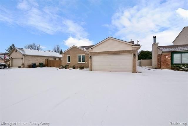 11415 Brougham Dr - Photo 3 of 48