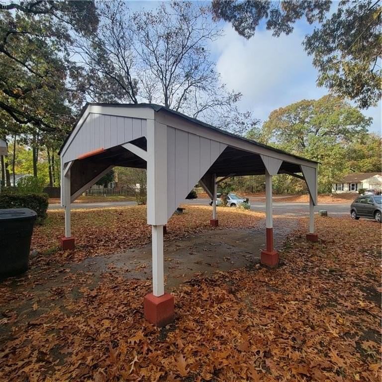 4400 Echo Ct - Photo 4 of 25