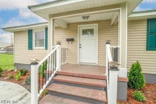 303 Sumter St - Photo 2 of 13