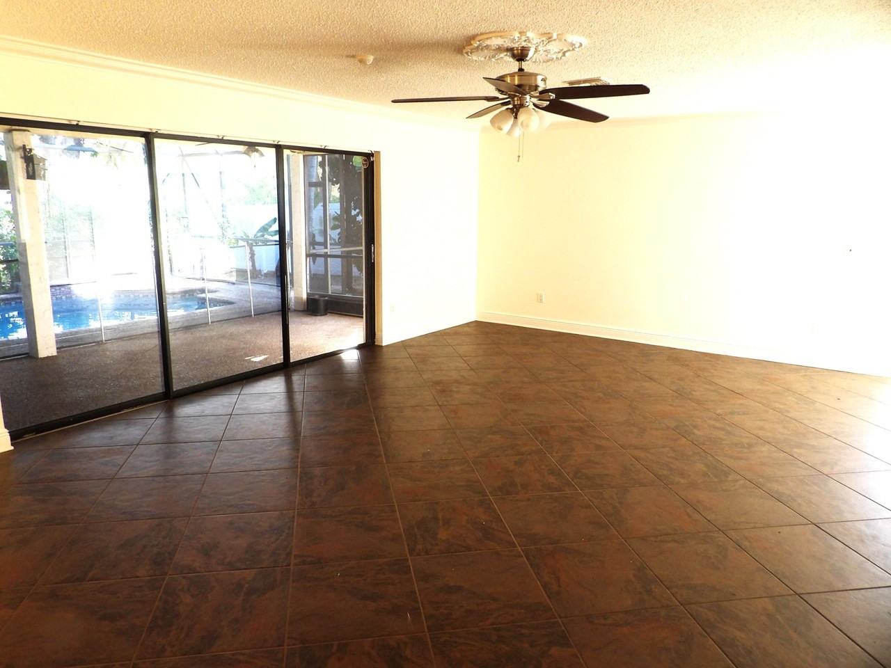 4045 Birchwood Dr - Photo 5 of 15