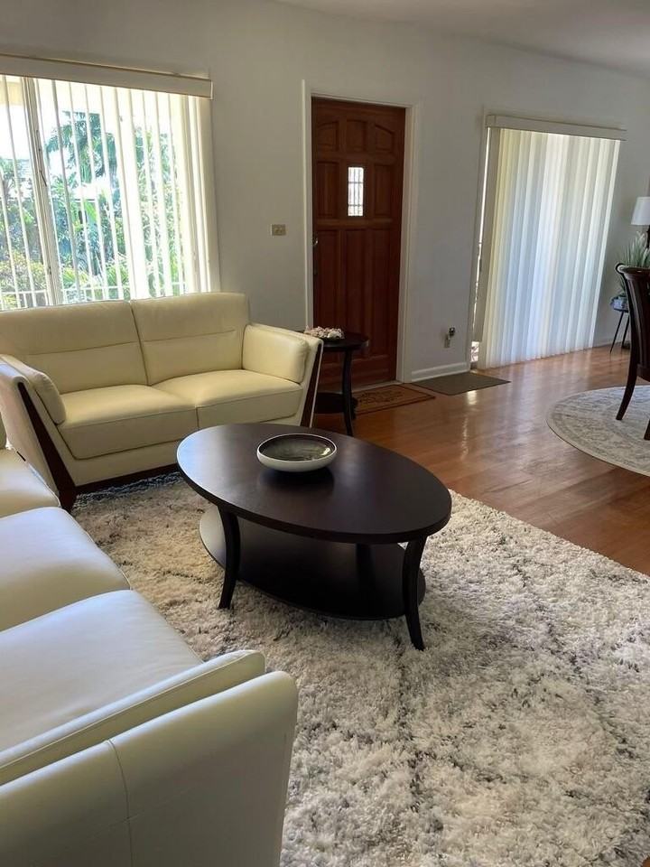 101 N Lakeside Dr #2 - Photo 5 of 35