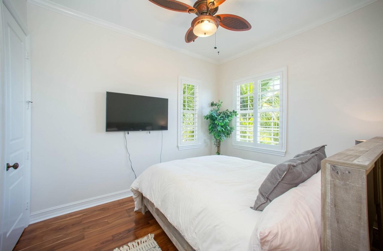 1970 S Dixie Hwy #R5 - Photo 7 of 15