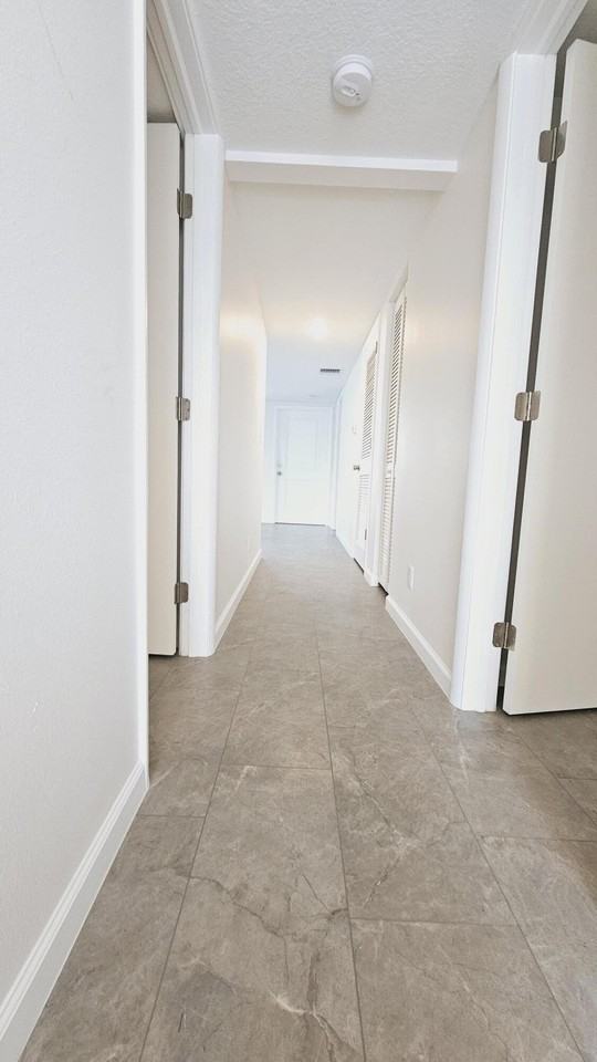 914 10th St #C - Photo 7 of 19