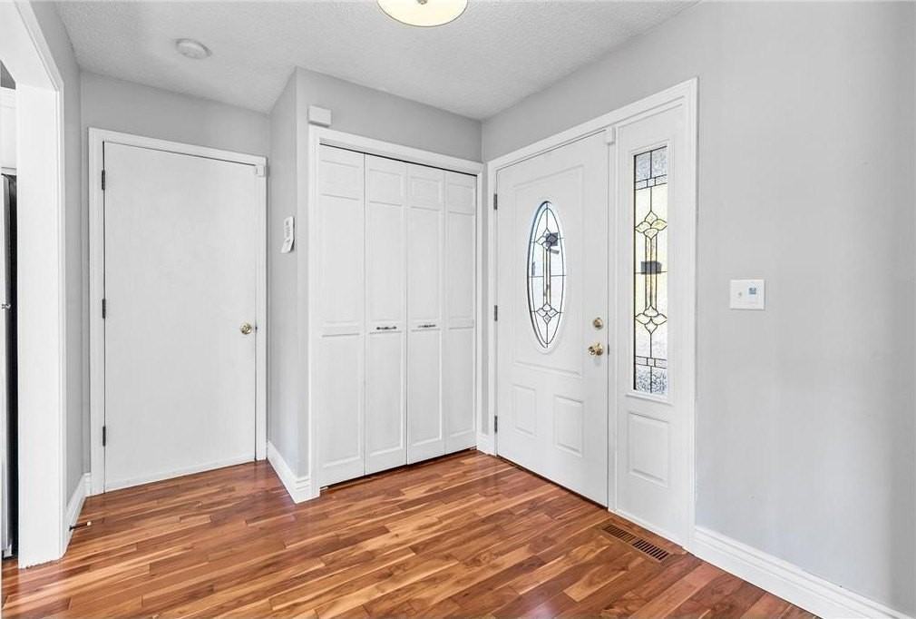 16405 13th Ave N - Photo 5 of 32