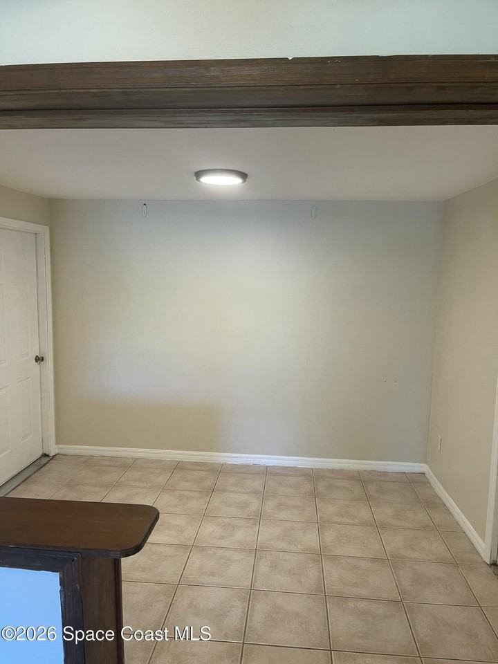 405 Rutgers Ave - Photo 4 of 25