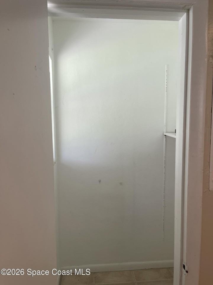 405 Rutgers Ave - Photo 7 of 25