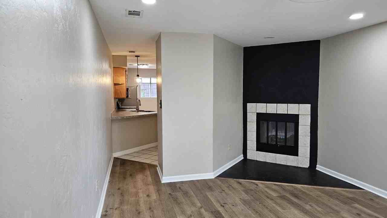 1998C Nicklaus Dr - Photo 7 of 25