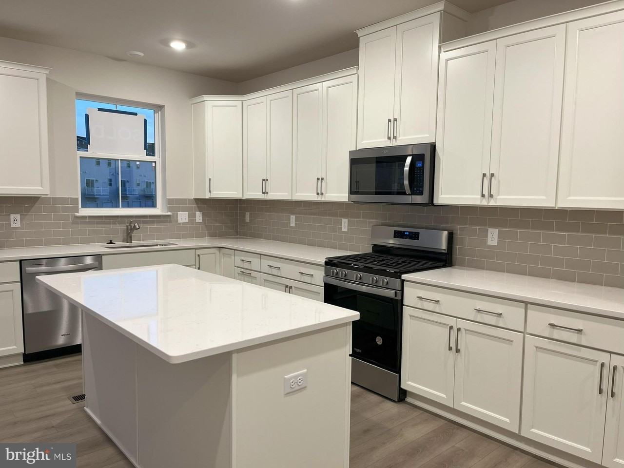 305 Nickel Ln - Photo 6 of 46