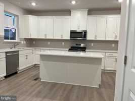 featured image of 501 Titanium St