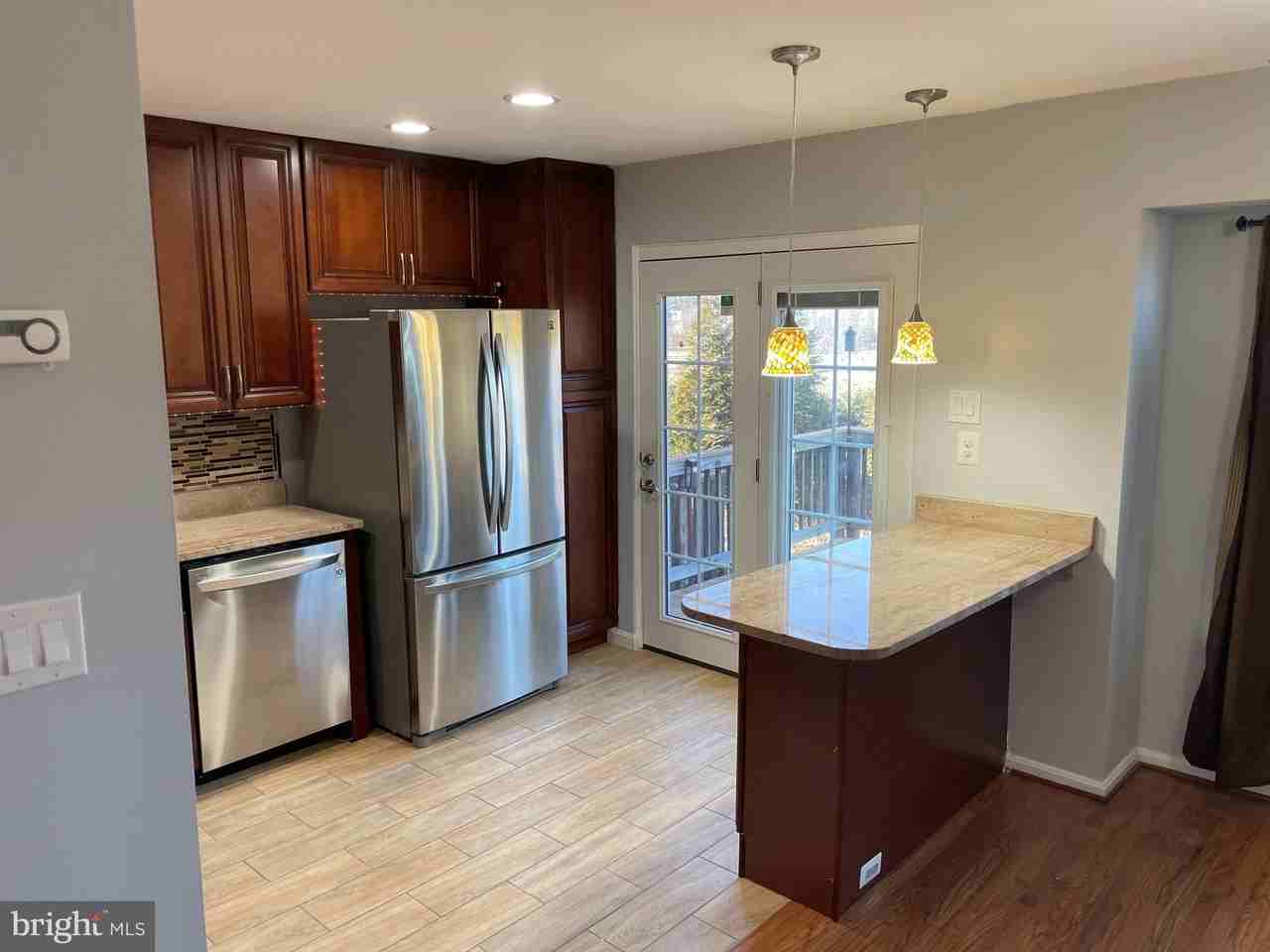 13684 Wildflower Ln - Photo 3 of 35