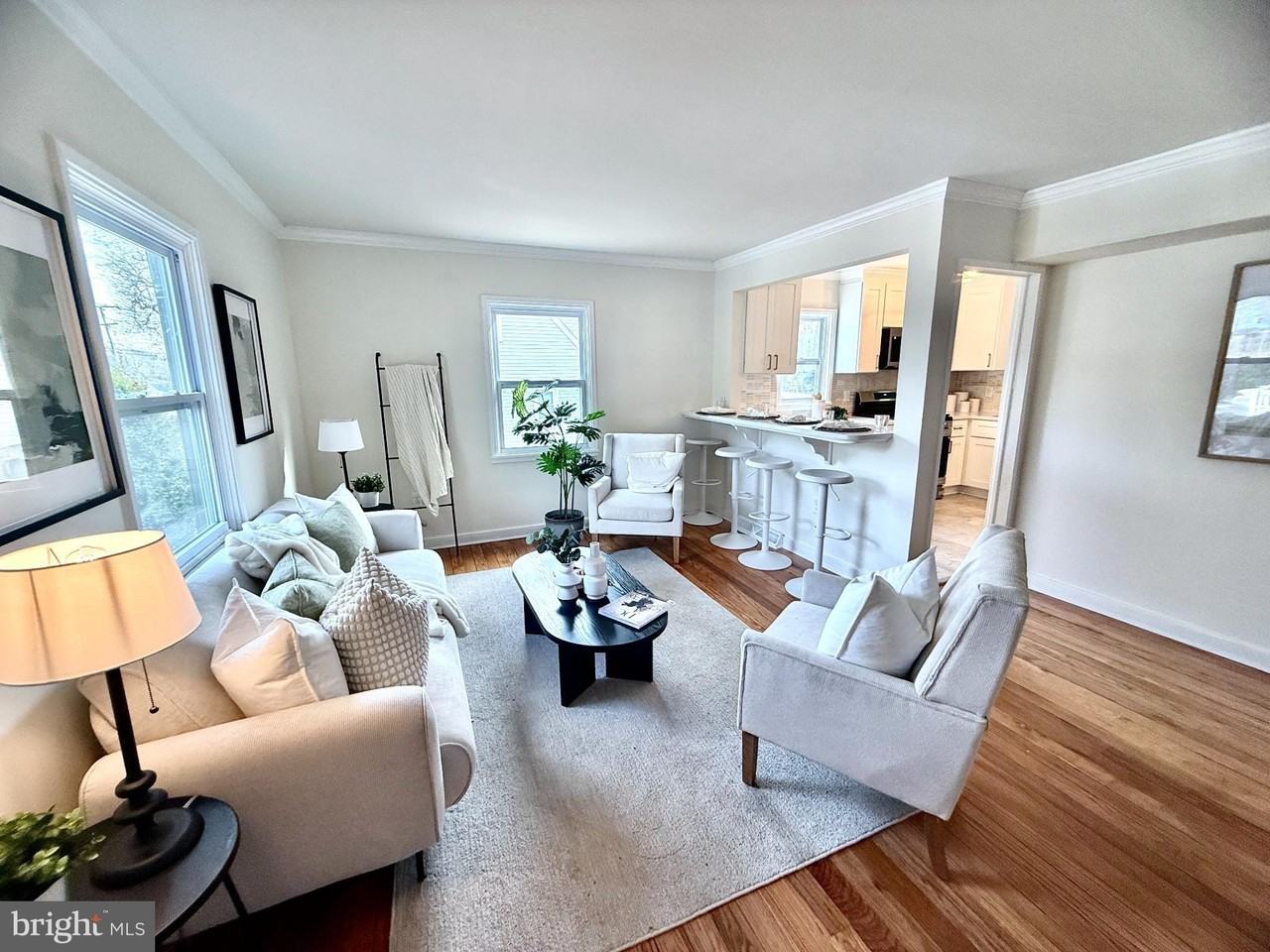 2415 Fairhaven Ave - Photo 3 of 25