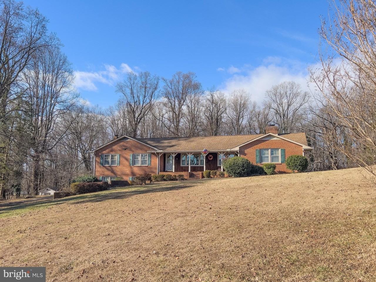 194 Red Hill Rd - Photo 2 of 50