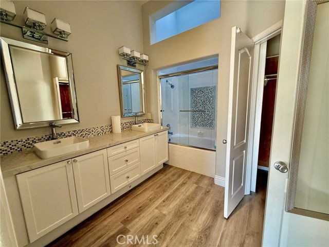 4 Teramo Ct - Photo 2 of 8