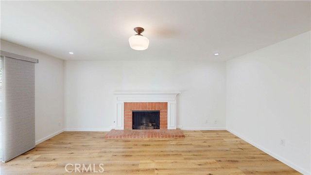 15772 Grey Oaks St - Photo 2 of 8