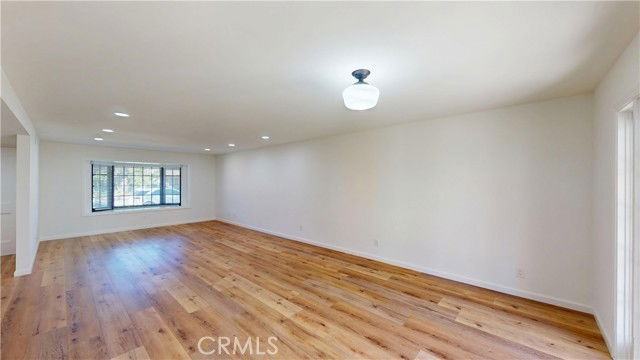 15772 Grey Oaks St - Photo 6 of 8