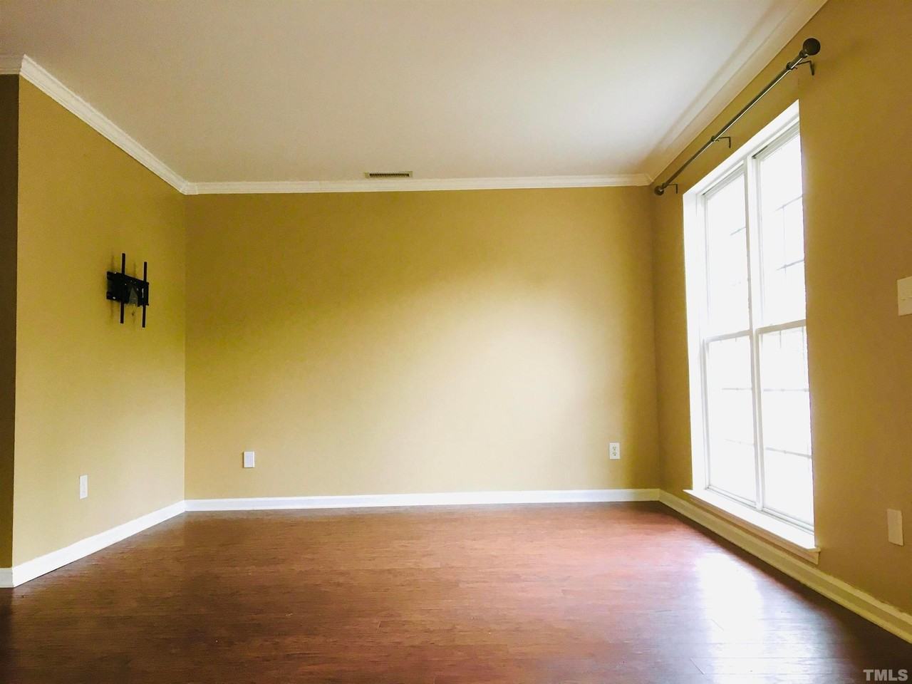 206 Caristonia Way - Photo 4 of 24