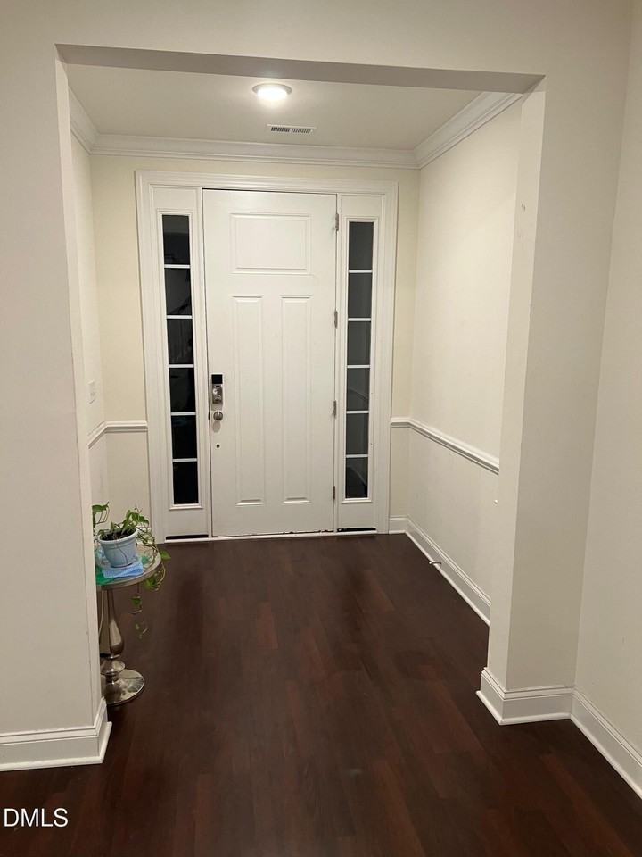 2546 Adams Pond Ln - Photo 2 of 9