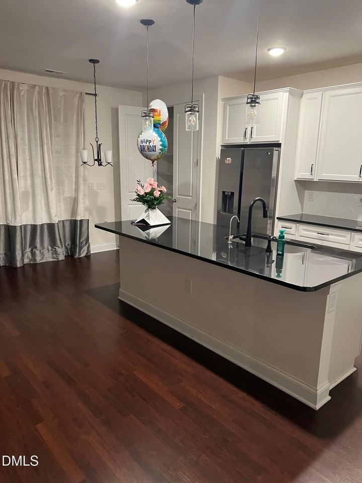 2546 Adams Pond Ln - Photo 3 of 9