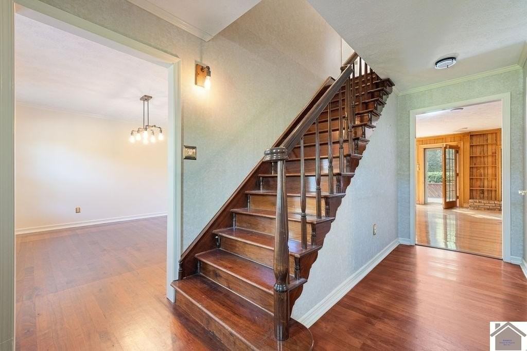 51 Martin Cir - Photo 5 of 47