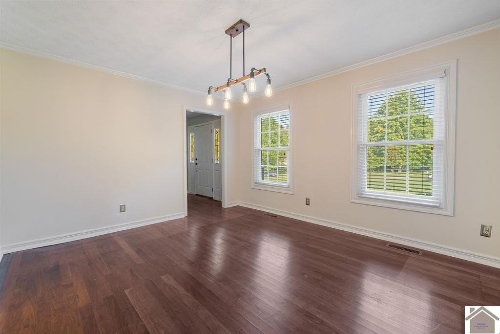 51 Martin Cir - Photo 7 of 47