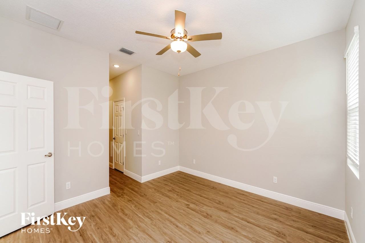 3120 Halsey Ave Se - Photo 6 of 15