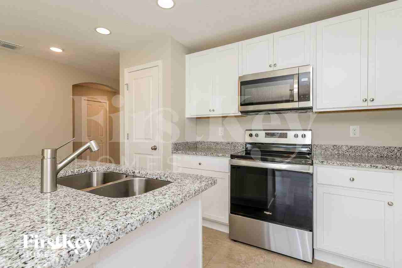 156 Southern Breeze Loop - Photo 6 of 16