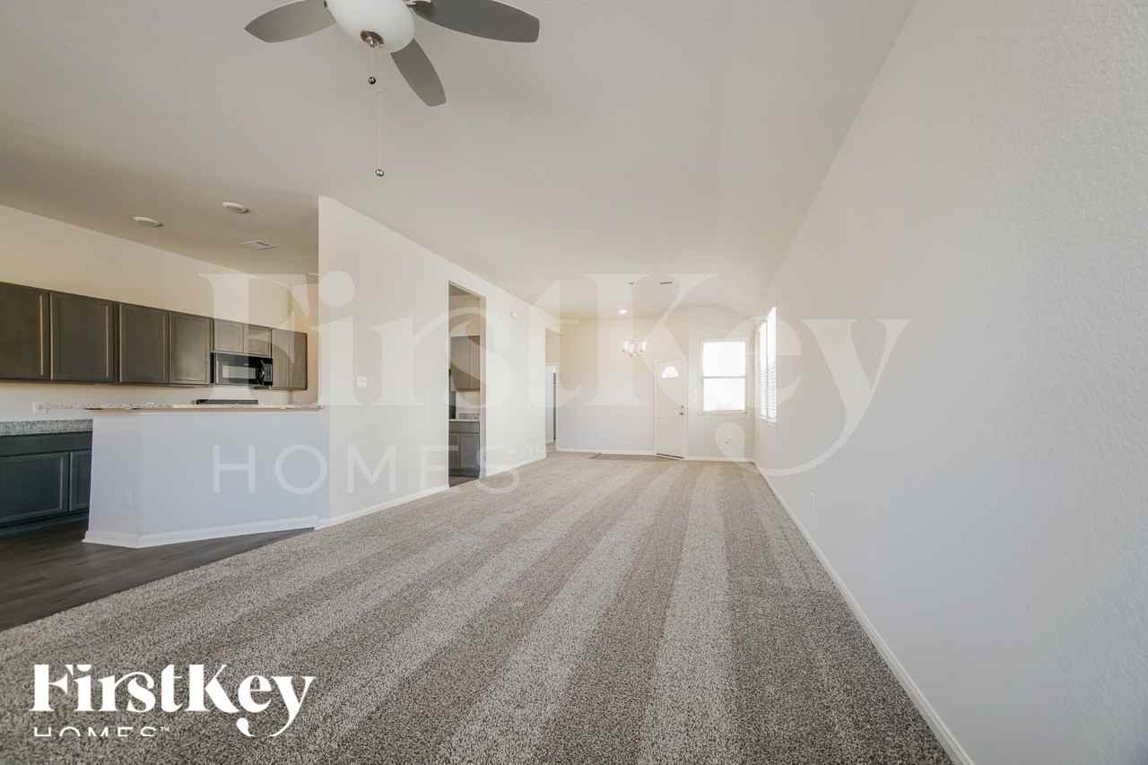 11021 Patriot Ct - Photo 3 of 15