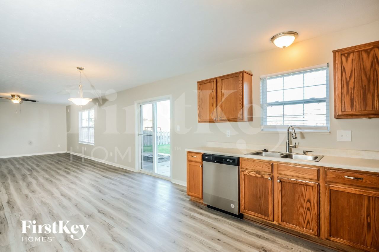 6868 W Odessa Way - Photo 6 of 18