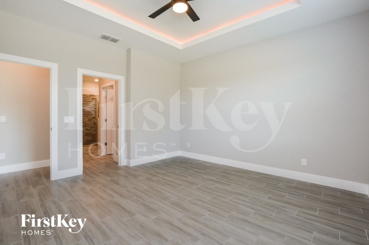 1521 Eloise Ct - Photo 5 of 15