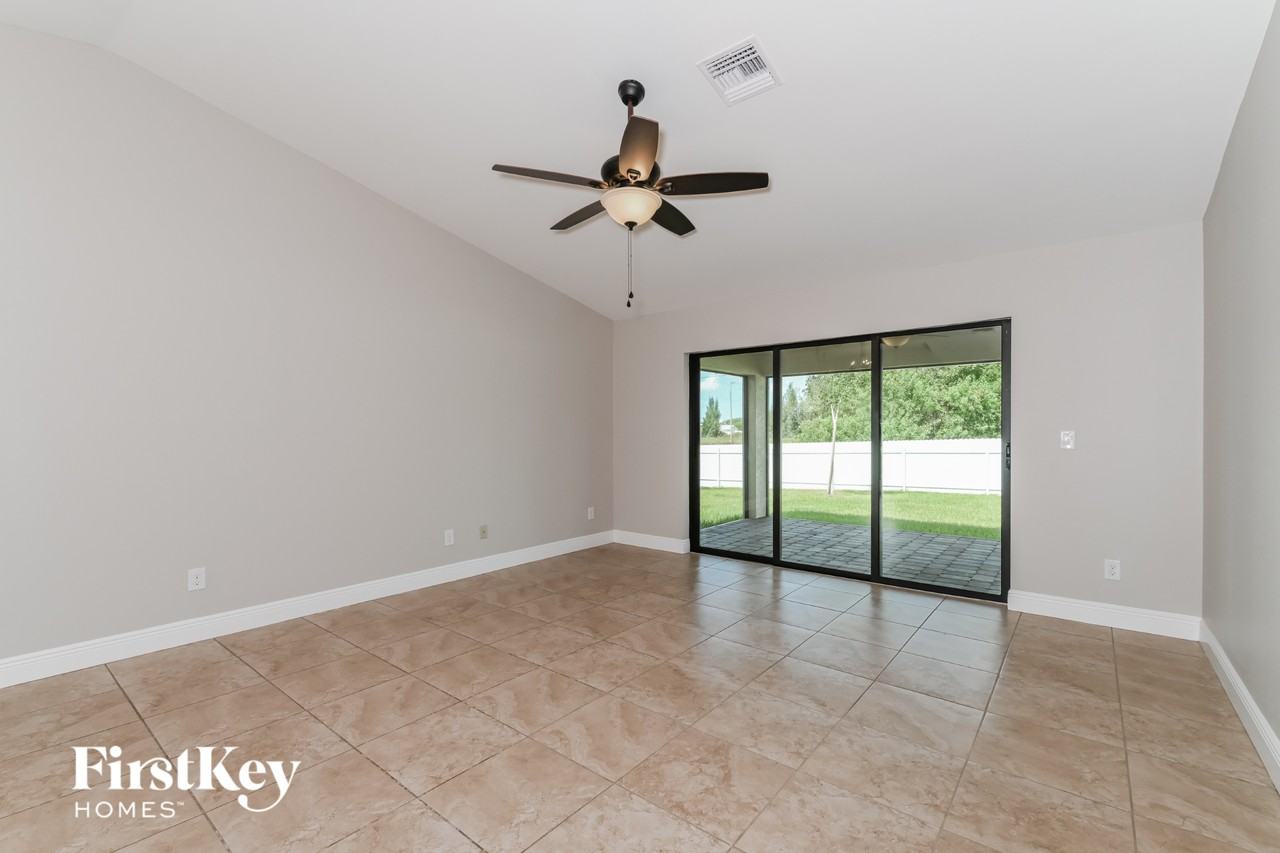 1806 Ne 2nd Ave - Photo 5 of 15