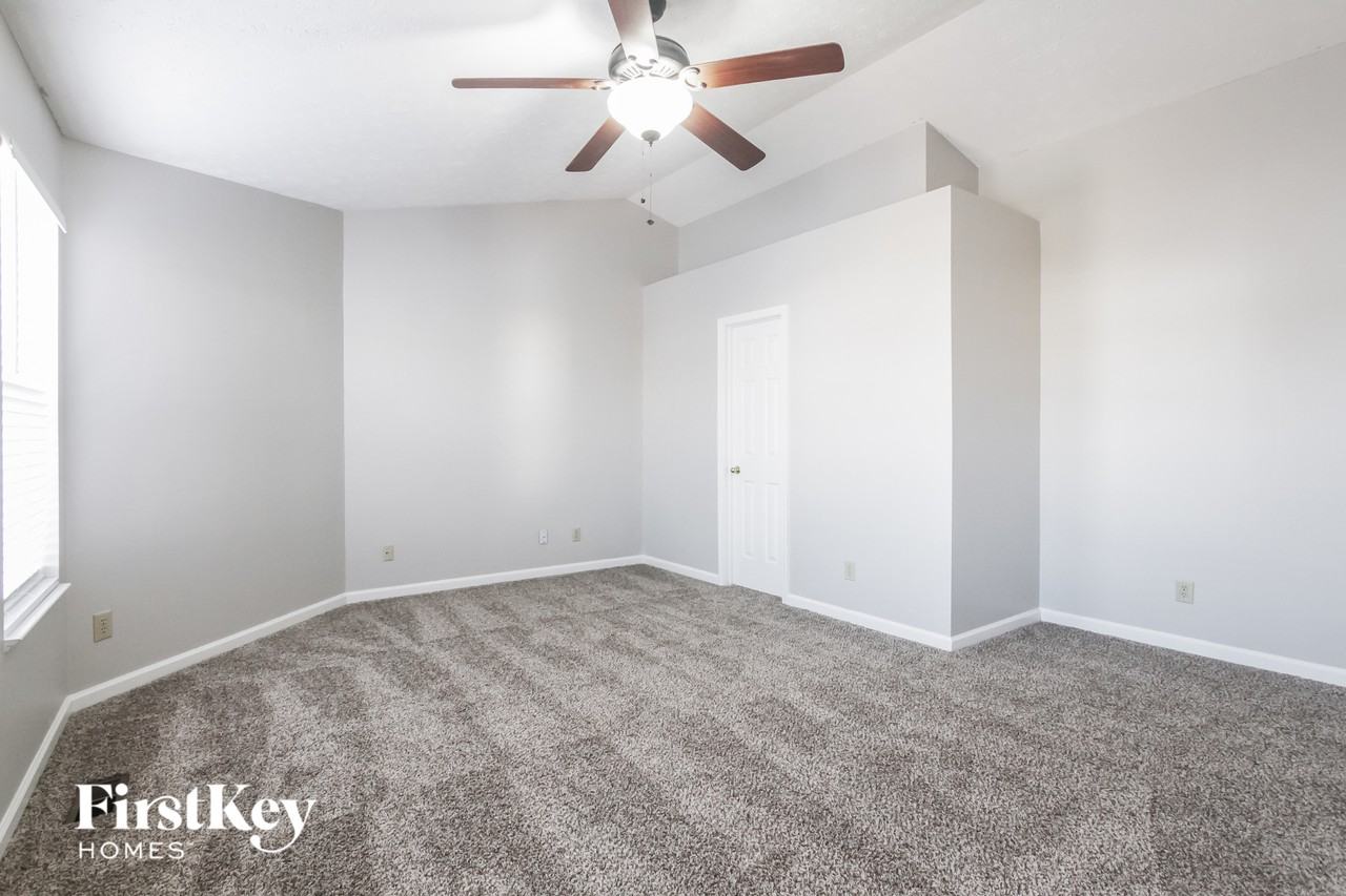 5871 Marco Ct - Photo 6 of 15