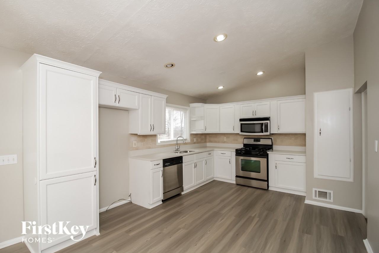 289 Angla Dr Se - Photo 6 of 15