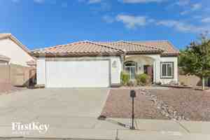 featured image of 2920 W Calle Lucinda