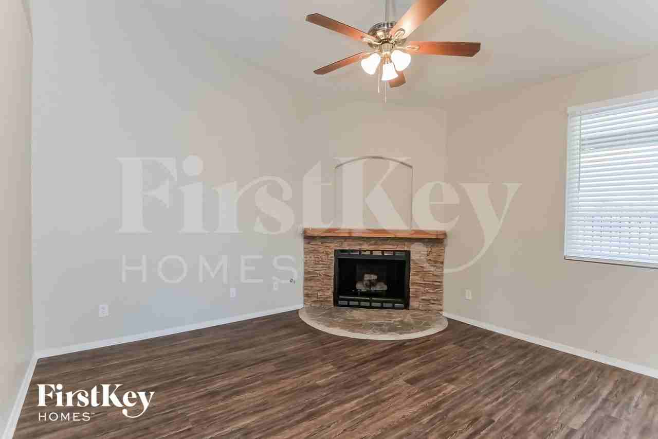 2920 W Calle Lucinda - Photo 4 of 15