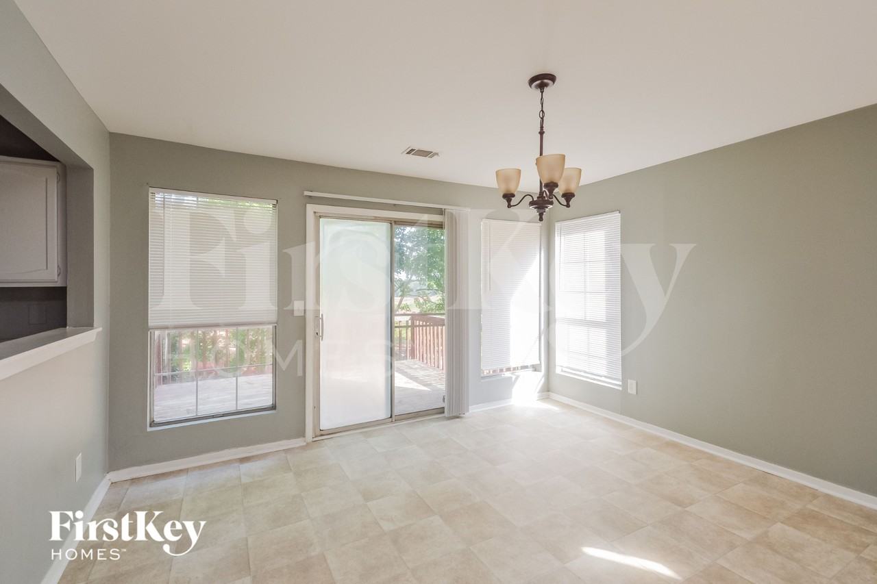 1240 Woodstream Dr - Photo 7 of 18