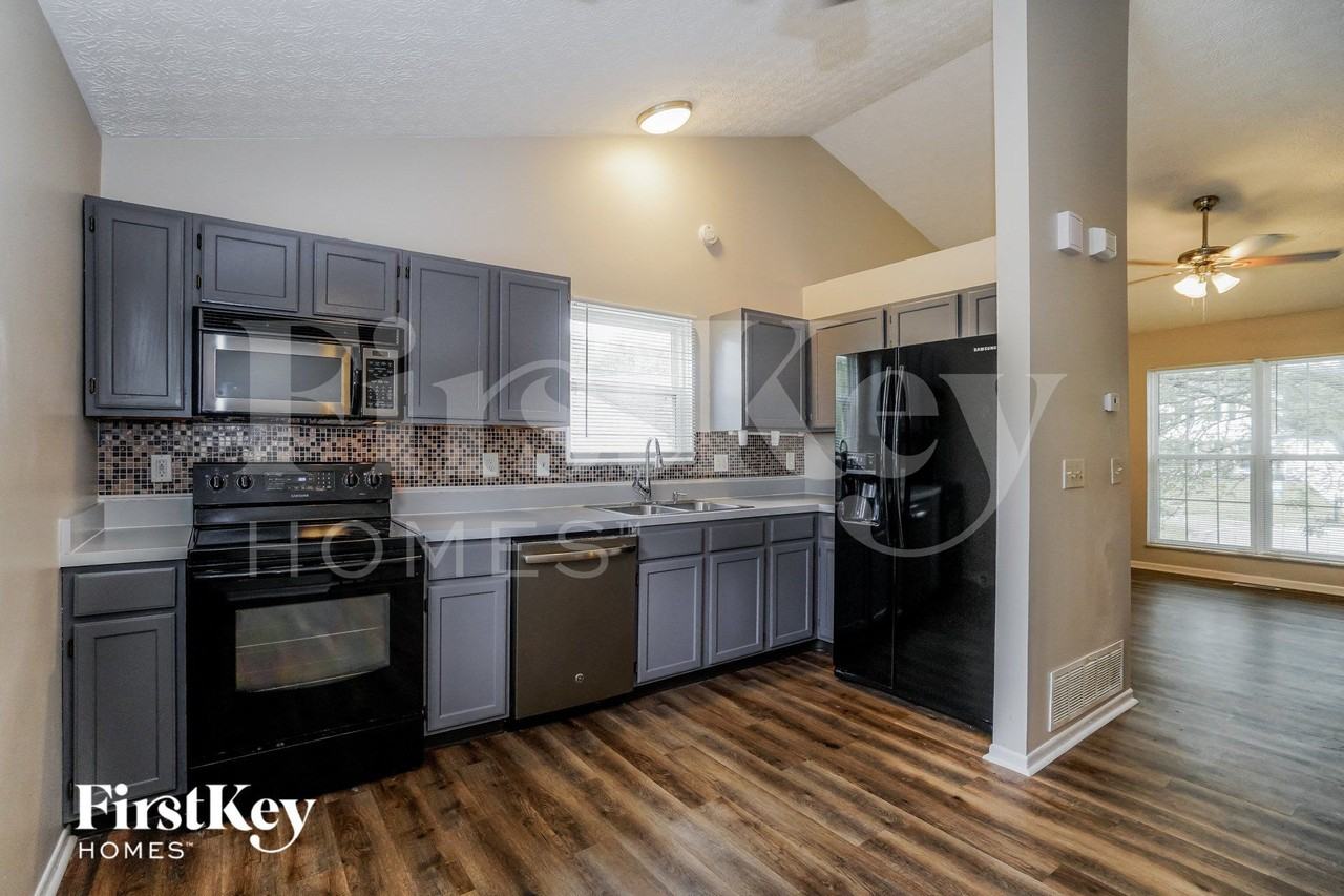 2872 Creith Ct - Photo 7 of 15