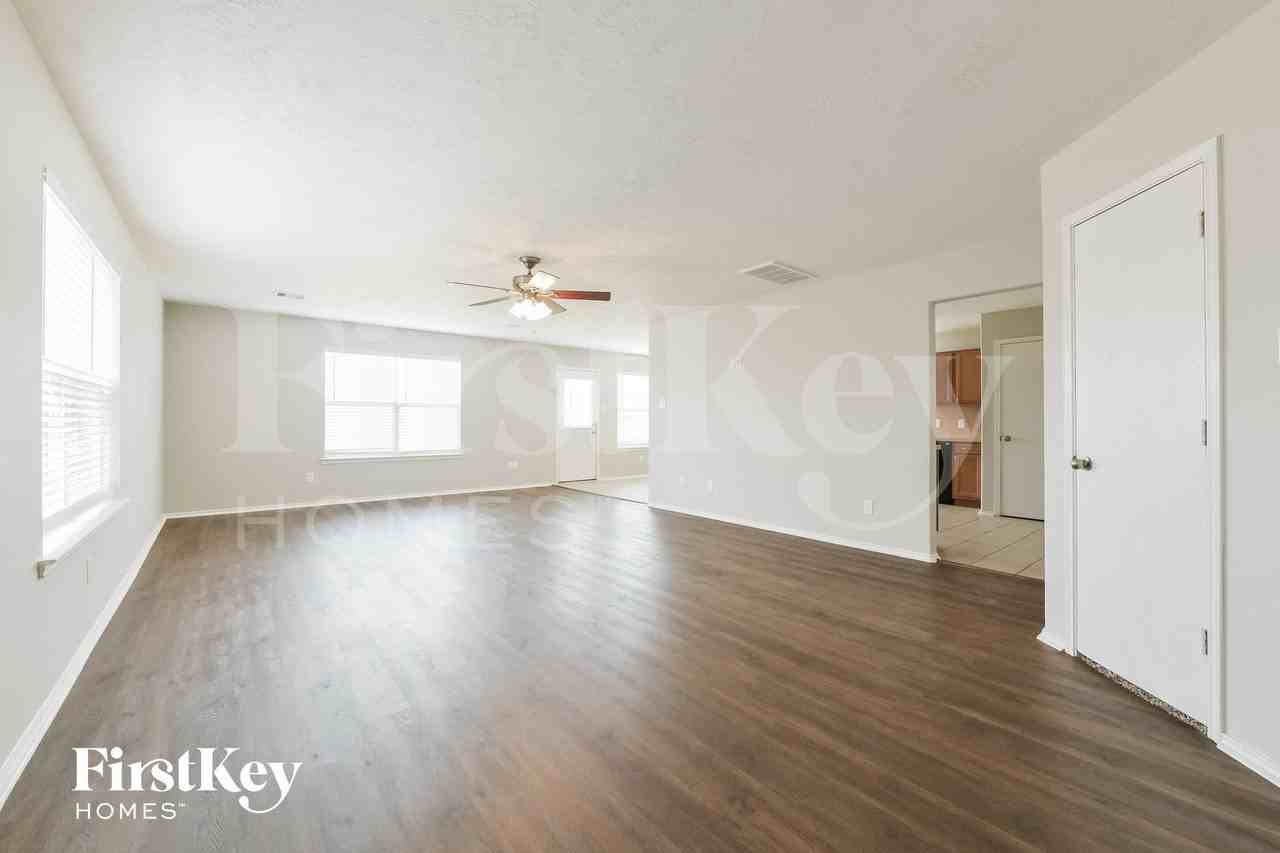 7330 Winter Song Dr - Photo 3 of 15